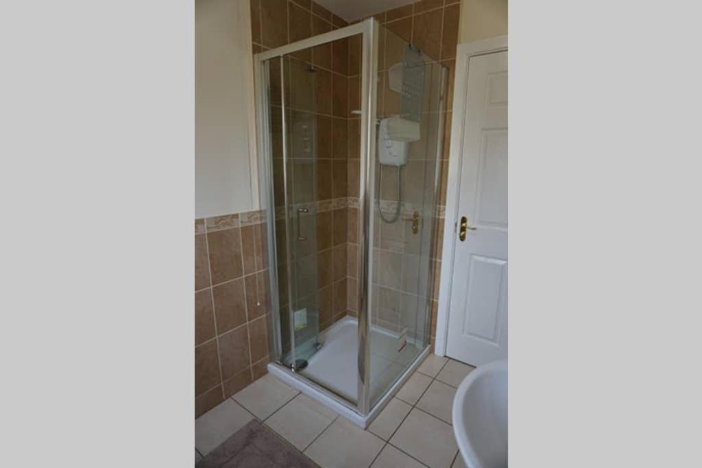 Pats Place Apartment Donegal Town Ngoại thất bức ảnh